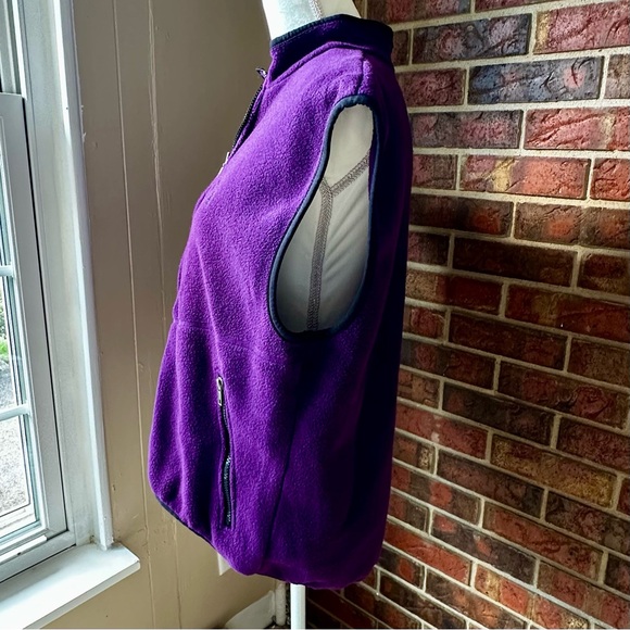 The North Face Deep Purple Fleece Vest Vintage Made In USA Outdoors Fall Winter - Picture 3 of 12